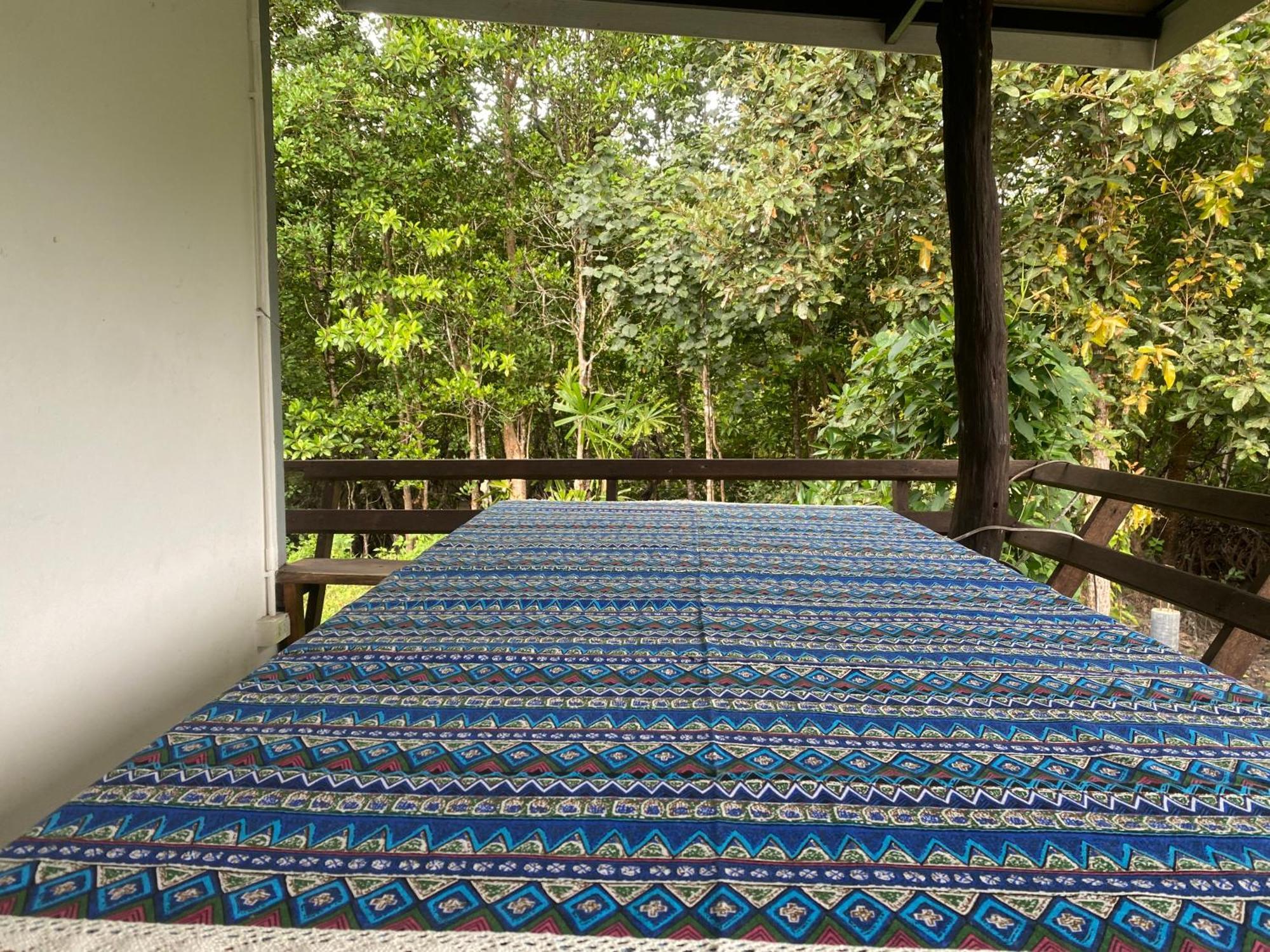 Pd Guesthouse Ko Kut Exterior photo