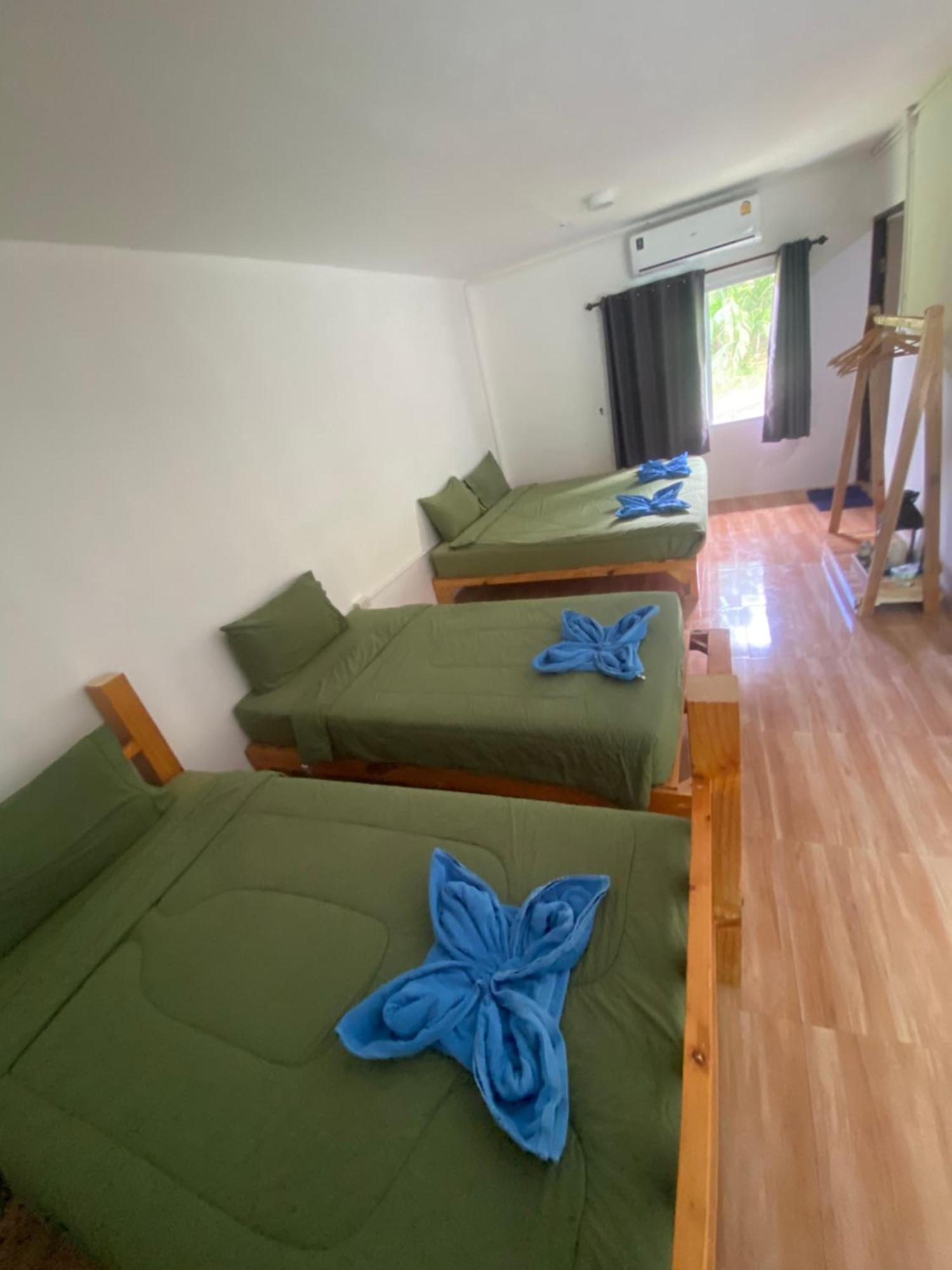Pd Guesthouse Ko Kut Exterior photo